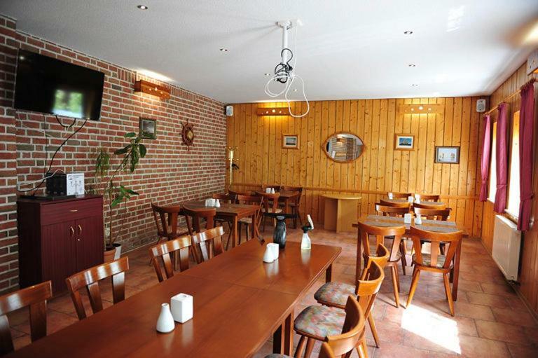 Gasthaus Zum Seestern Hotel Ravensbruck Kültér fotó